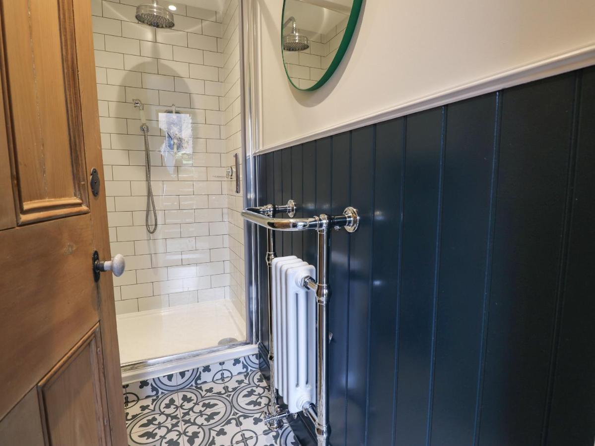 Underfell Villa Ambleside Bagian luar foto